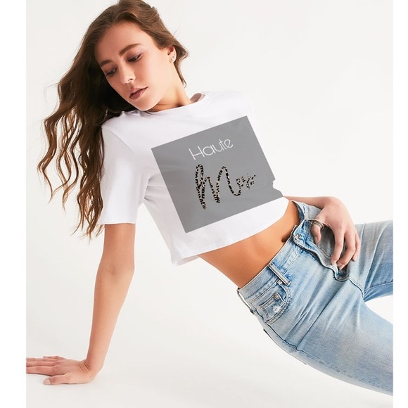 Haute Mess Loose Fit Boxy Cropped Tee NWT - Picture 5 of 6